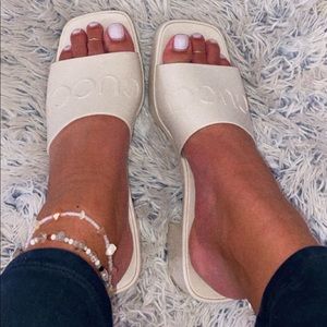 Gucci rubber slide sandal